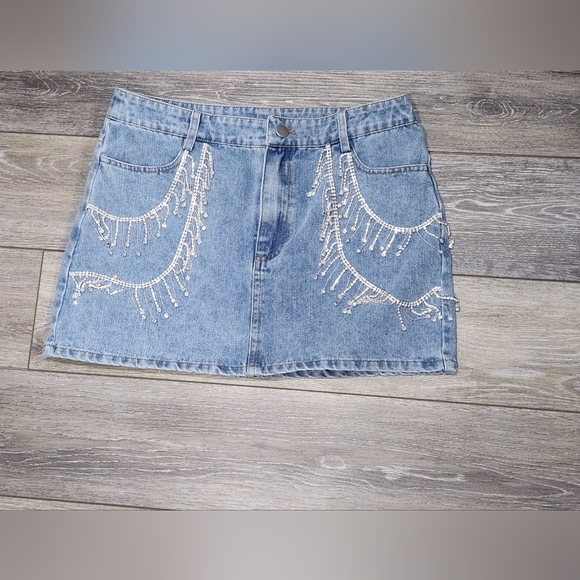 Anthropologie Le Lis hold em jeans skirt with embellishment size small - Picture 7 of 7